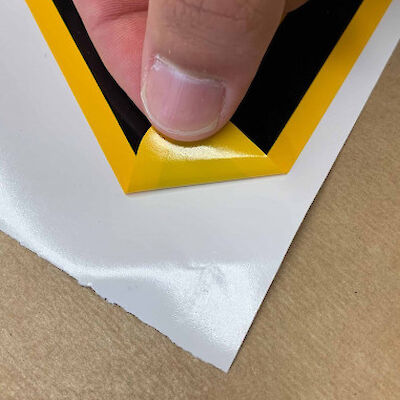 Waarschuwingssticker elektrische spanning 100 mm